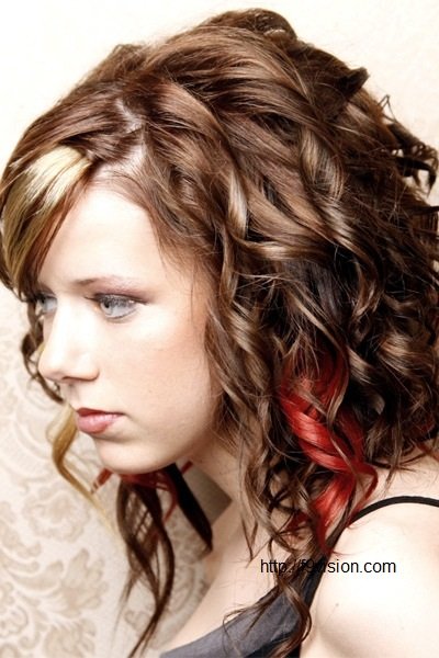 Pretty Curly Hairstyles for Teenage Girls