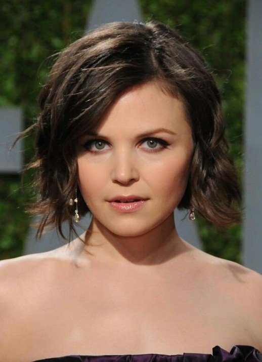 Short-Hairstyles-for-Wavy-Hair-2016