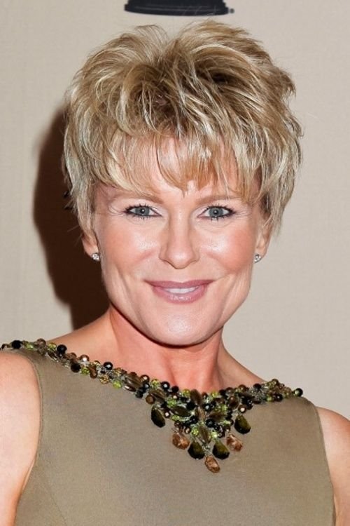 Best Short Hairstyles for Women Over 50