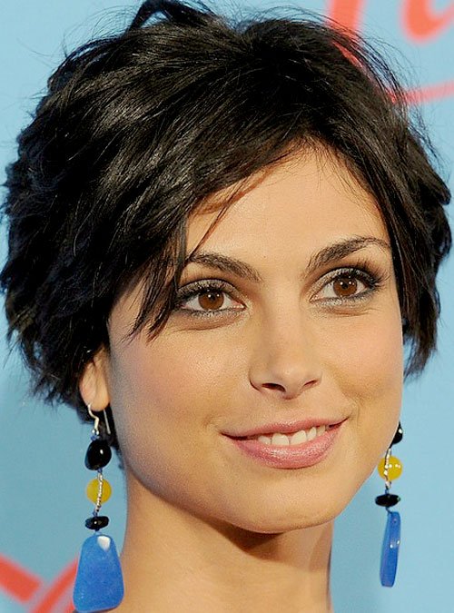 Morena Baccarin short layered haircut