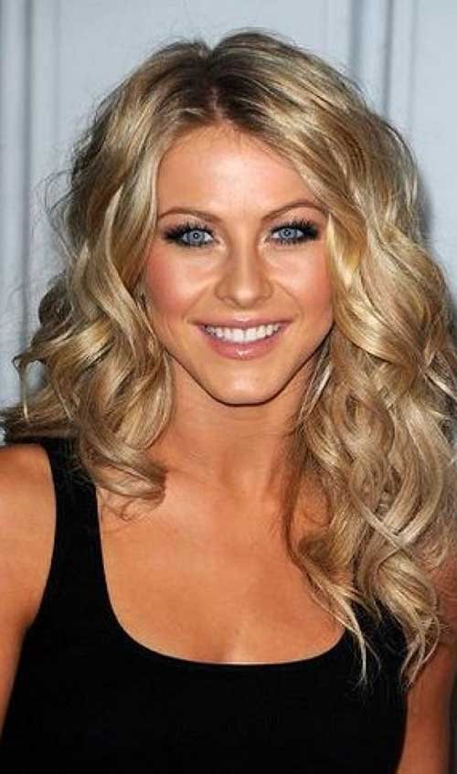 Shoulder Length Hairstyle For Womens