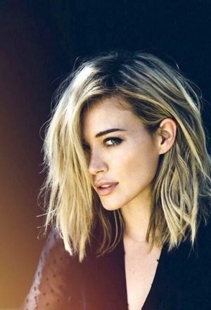 Medium Length Hairstyles For Thick Hair To Look Effortlessly Beautiful